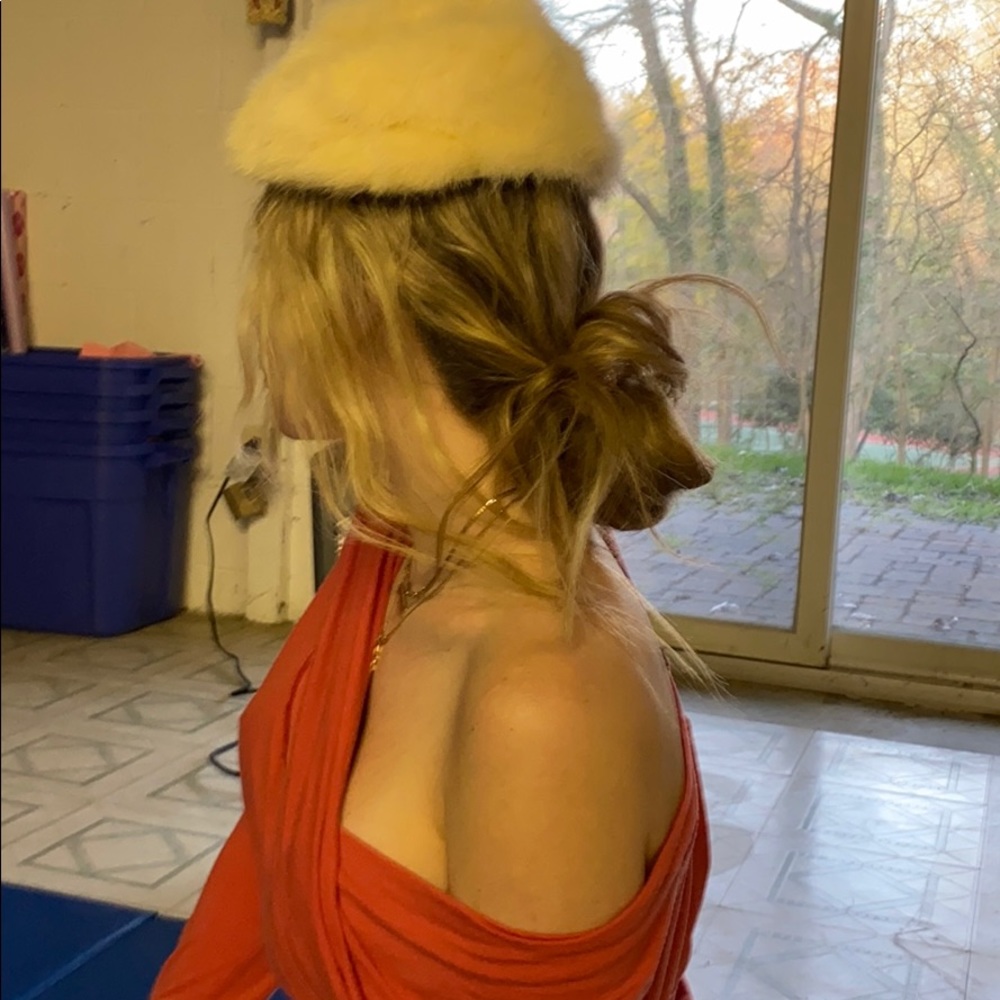 Antique fur head covering